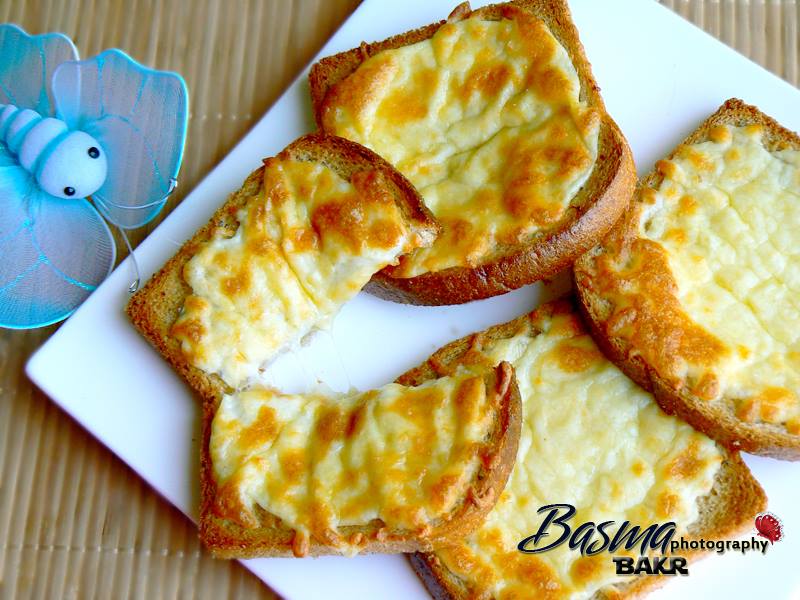 طريقة عمل العيش التوست المحمص بالثوم
