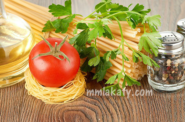 المواد الاساسية في المطبخ