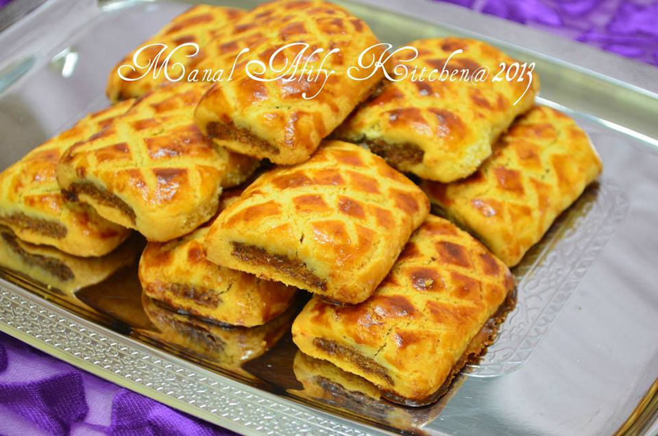 بسكويت بحشوة التمر بالصور و الخطوات طريقة عمل البسكويت المحشي بالتمر