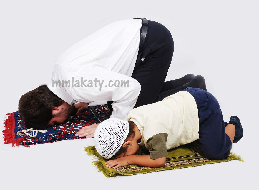 كيف أعود أبني علي الصلاه