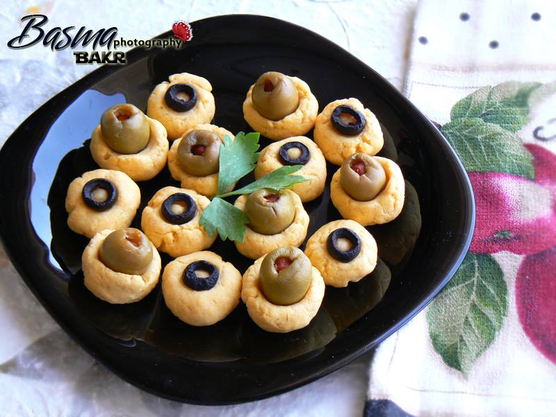 طريقة عمل كراكرز الجبنة