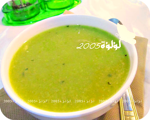 طريقة عمل شوربة البطاطس والكوسة