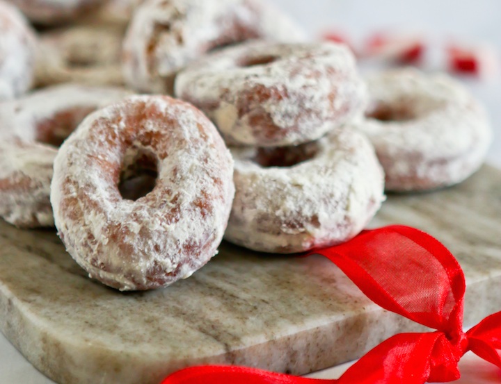 طريقة عمل الدوناتس المخبوزة طريقة عمل الدونتس المخبوزة