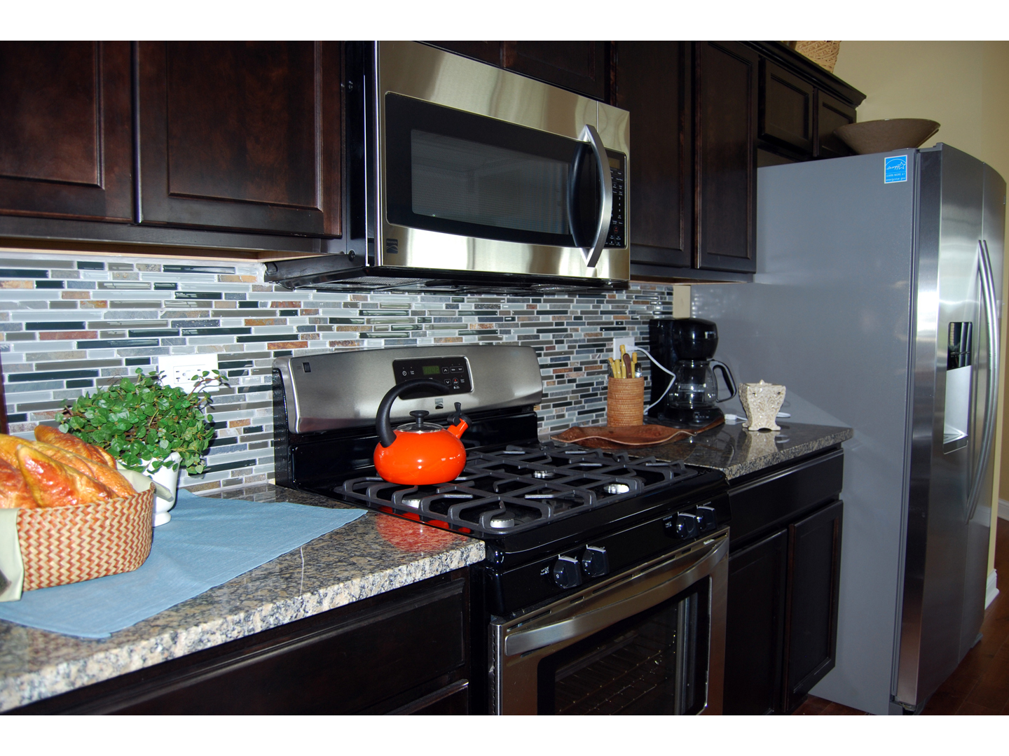 طريقة تنظيف الأسطح الأستانلس