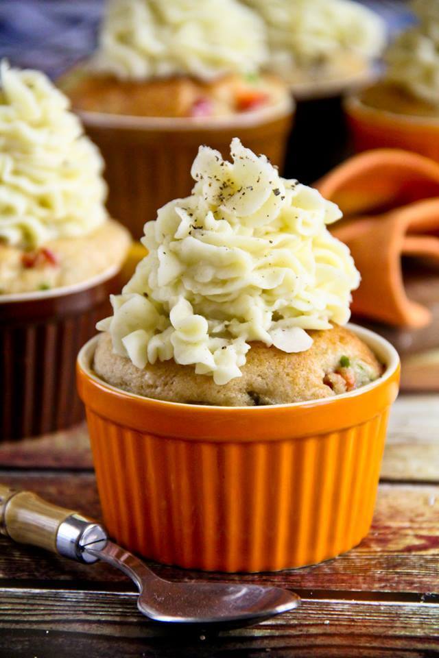 طريقة عمل الكيكة المالحة بالجبنة