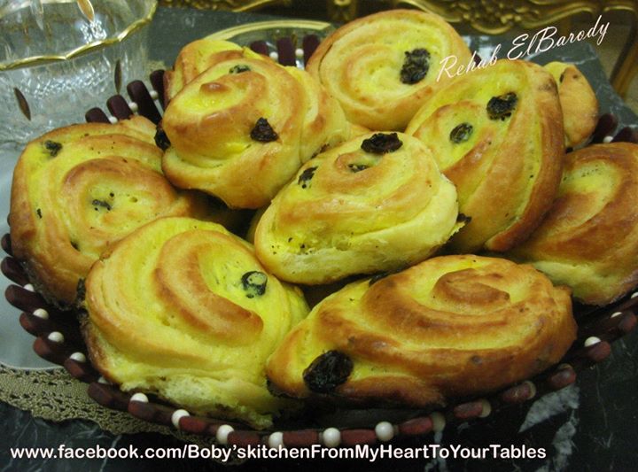 طريقة عمل بريوش بالكاسترد و الزبيب طريقة عمل البريوش بالزبيب