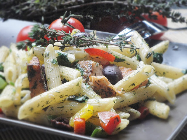 طريقة عمل مكرونة مع السلمون طريقة عمل مكرونة مع السلمون