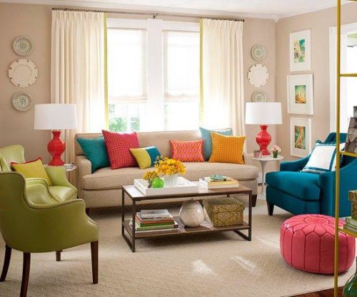 تصميمات غرف المعيشة بألوان ربيعية.