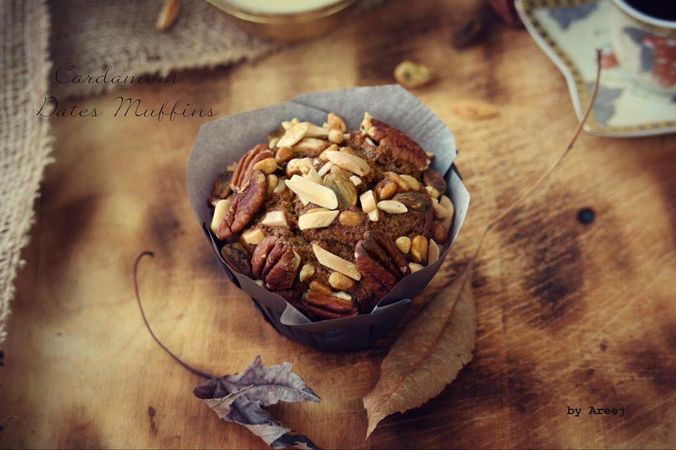 طريقة عمل كيكة التمر سهلة وسريعة