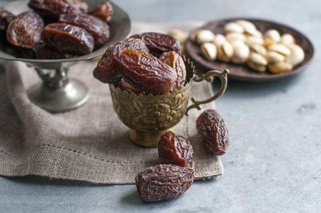 قواعد التغذية الصحيحة في رمضان :