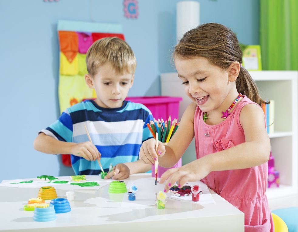 كيف أختار حضانة طفلي