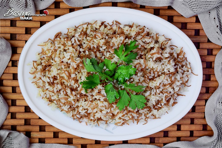 طريقة عمل الأرز بالشعرية طريقة عمل الأرز بالشعرية