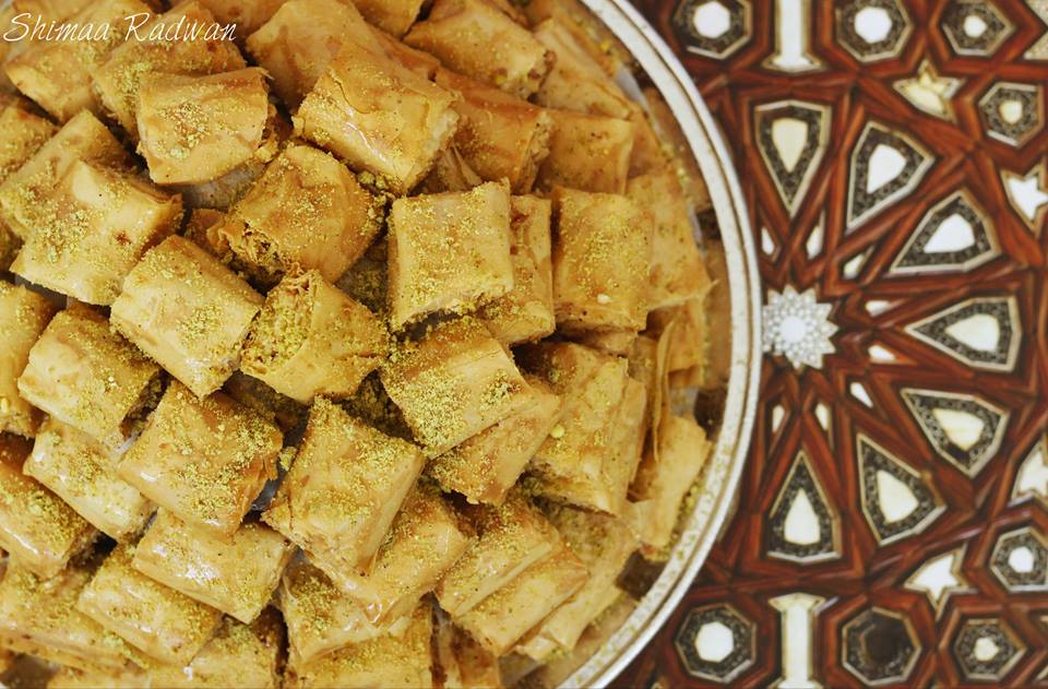 طريقة عمل البقلاوة بالمكسرات :