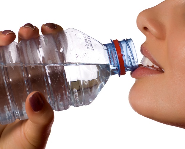 أضرار نقص شرب الماء