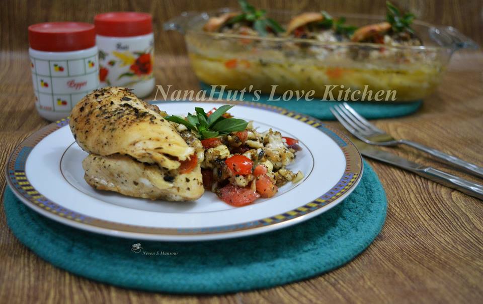 صدور دجاج محشية بالخضار والجبن