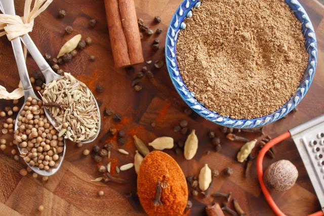 السبع بهارات من مطبخ آسيا عثمان السبع بهارات من مطبخ آسيا عثمان