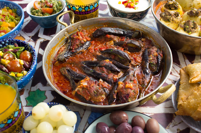 باذنجان محشي باللحمة المفرومة