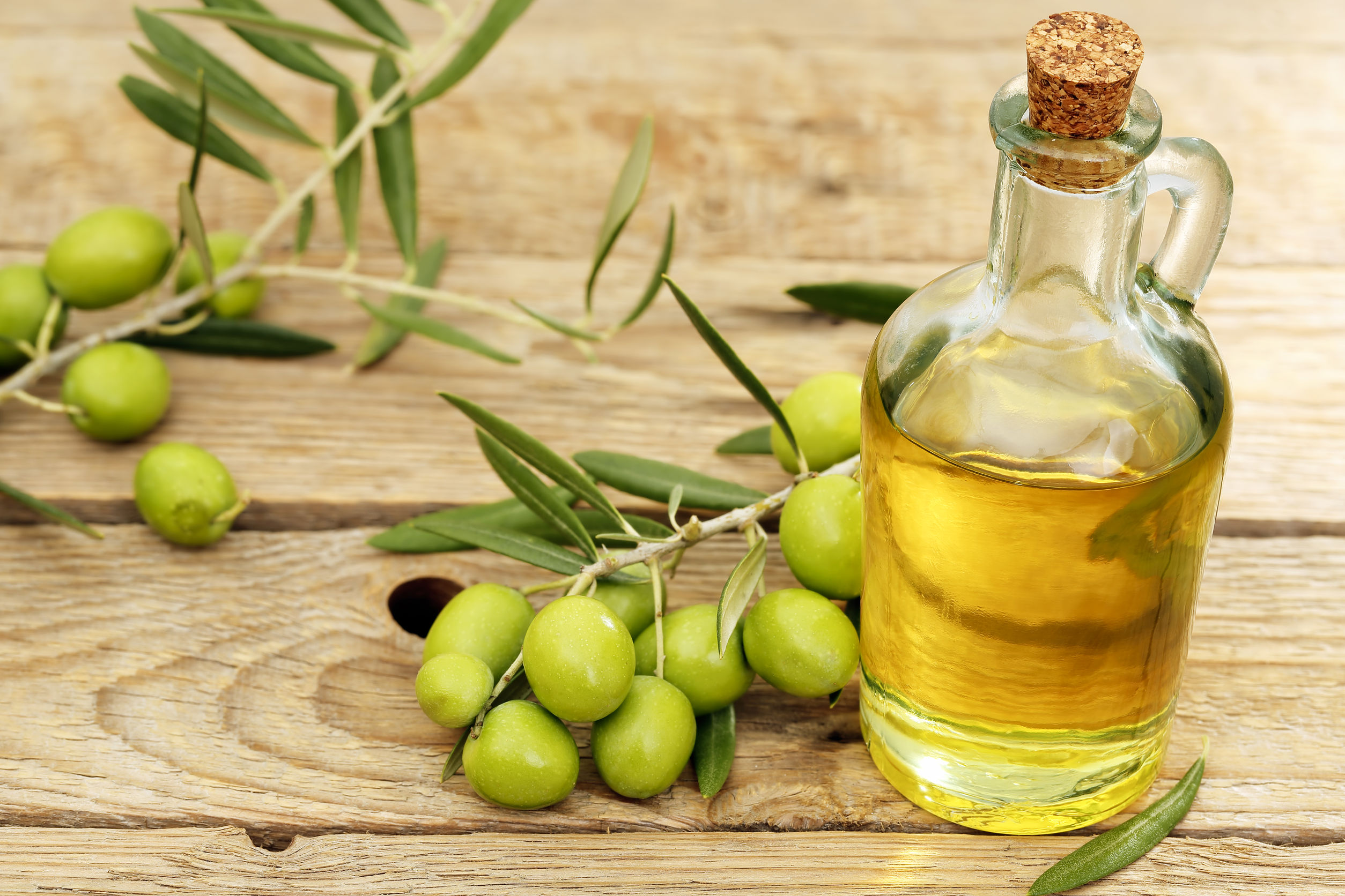 إستخدامات مبتكرة لزيت الزيتون للتنظيف
