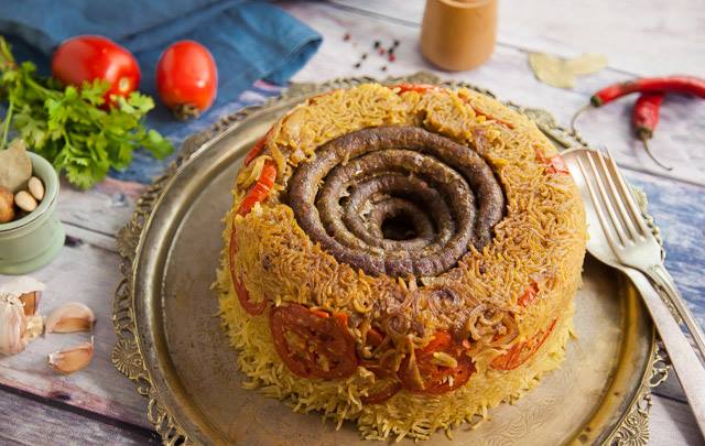 طريقة عمل مقلوبة السجق