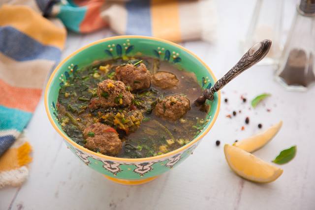 شوربة الفريك و اللحم الحارقة للدهون طريقة عمل شوربة الفريك باللحم