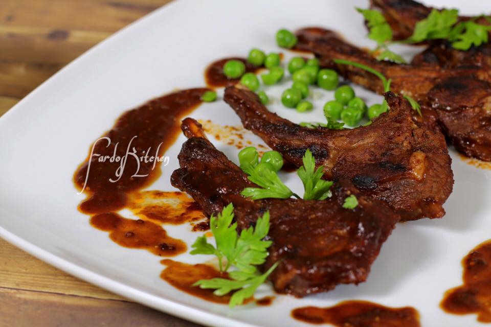 الريش المشوية بصوص الباربكيو و الكوكاكولا طريقة عمل ريش لحم مشوية