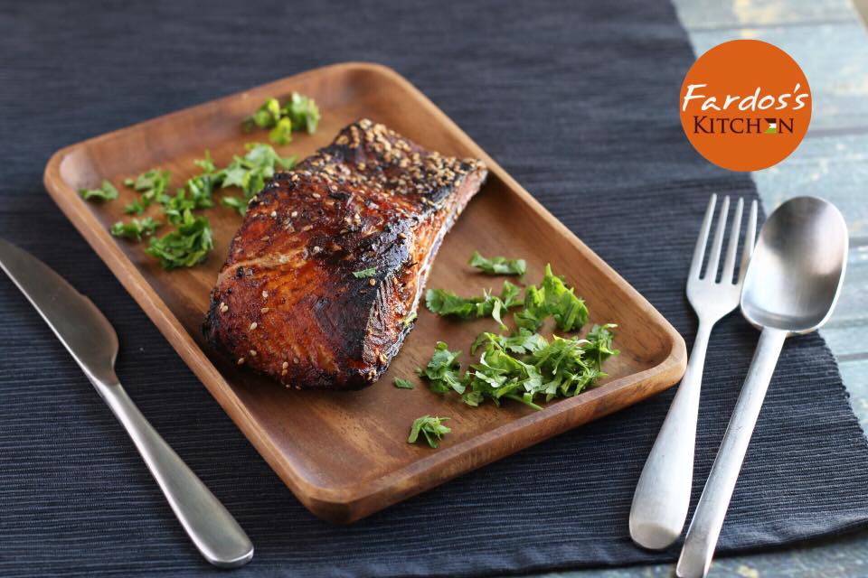 السلمون المشوي بصوص الترياكي