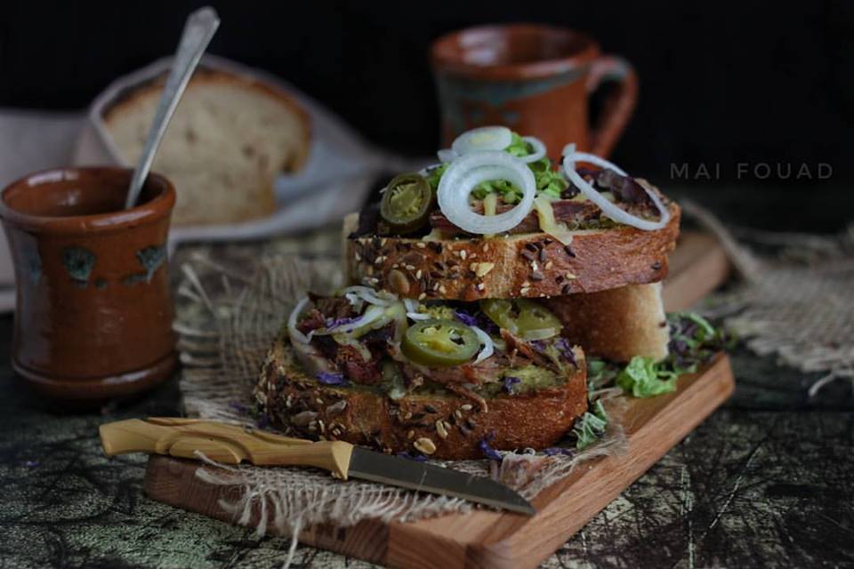 طريقة عمل ساندوتش لحم بالجبن