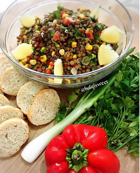 سلطة العدس الأسود