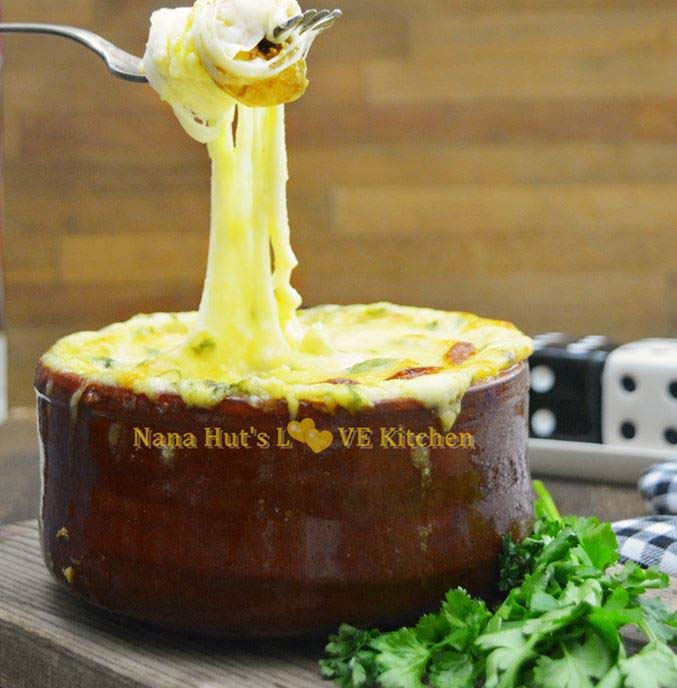 طاجن-سي-فور طاجن السي فود بالبشاميل