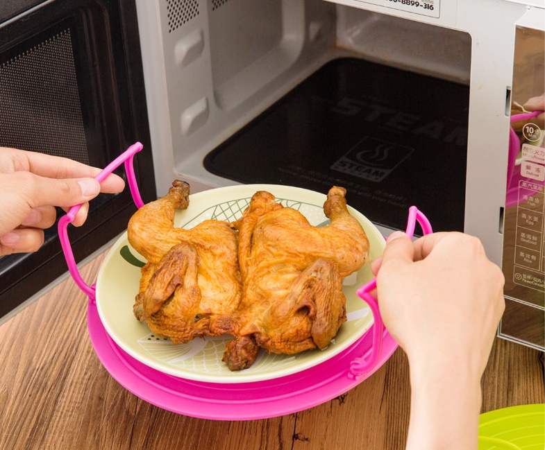 ممنوعات تسخين الطعام بالميكروويف