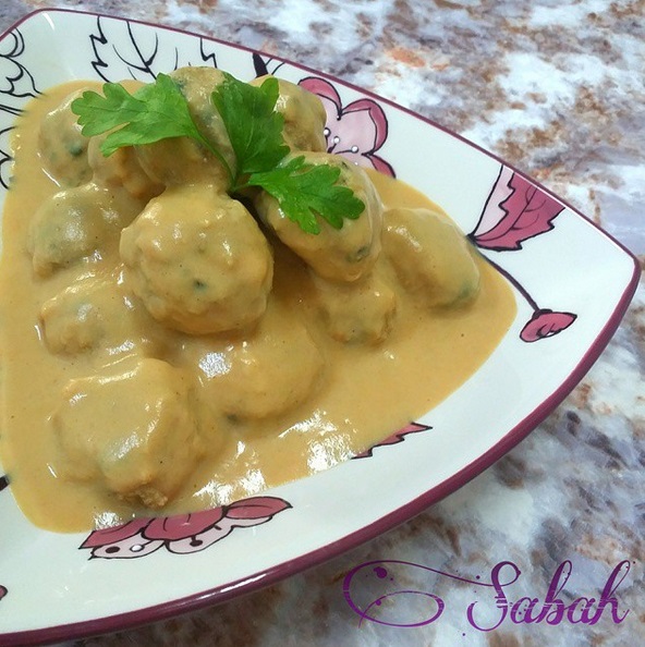 طريقة عمل كفتة الفراخ بصلصة الجبن