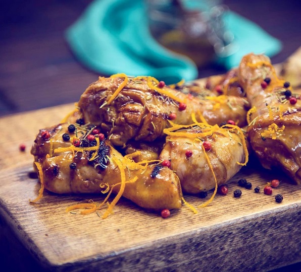 دبابيس دجاج مشوي بالعسل و الزنجبيل من آسيا عثمان