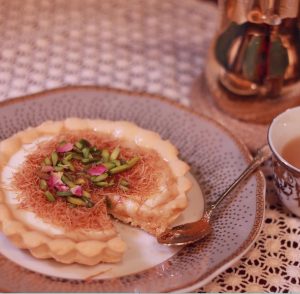 تارت الكنافة و الكريمة