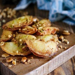 طريقة عمل القطايف بحشوة قشطة اللوز