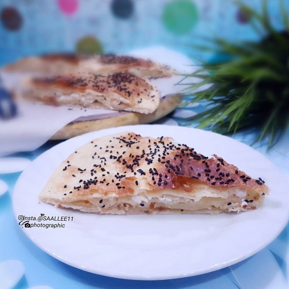 طريقة عمل البوريك بالجبنة طريقة عمل البوريك بالجبنة