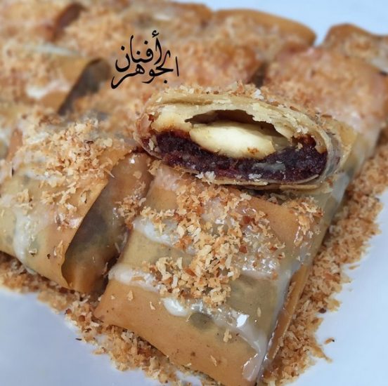 حلى مربعات التمر والجبن حلى مربعات التمر والجبن