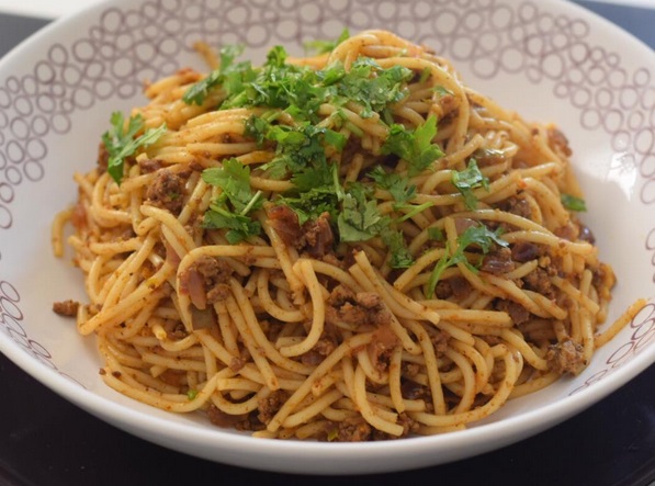 طريقة عمل المكرونة باللحمة المفرومة