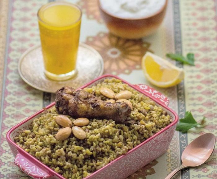 طريقة عمل الفريكة مع الدجاج المحمر