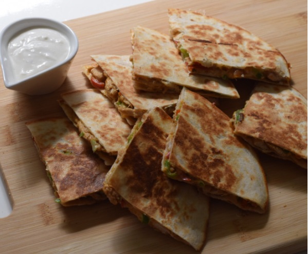 طريقة عمل كساديا الدجاج طريقة عمل كساديا الدجاج