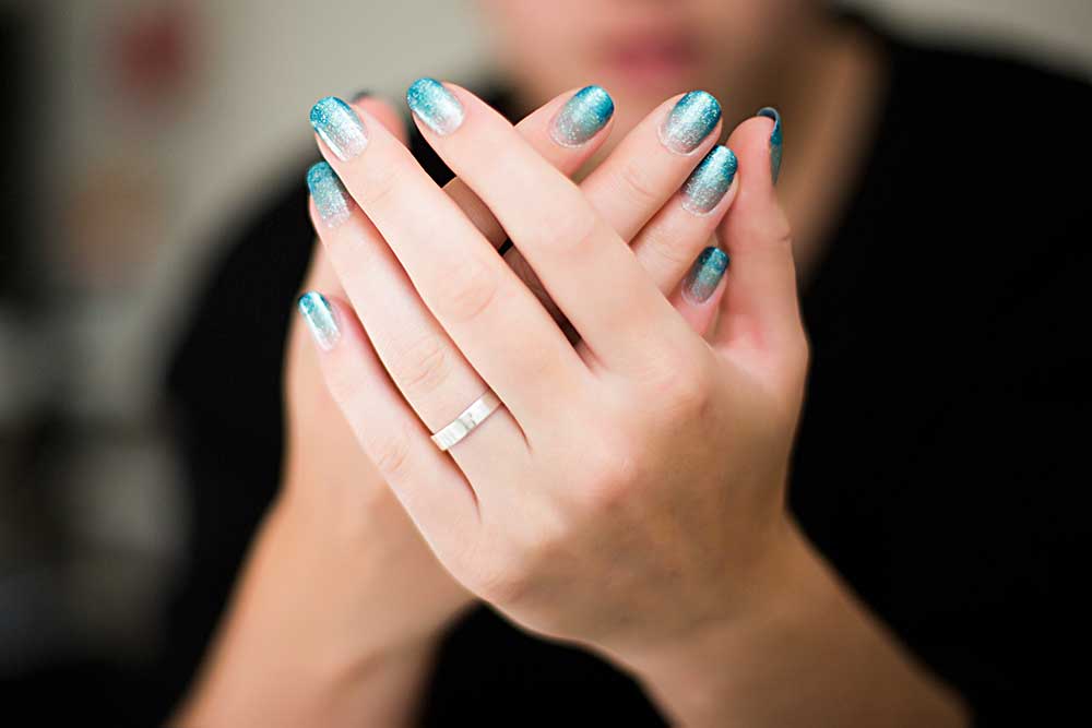 روتين-العناية-باليدين-الجافة-وتبييضها-للحصول-على-يدين-ناعمة-وبيضاء روتين العناية باليدين الجافة وتبييضها للحصول على يدين ناعمة وبيضاء