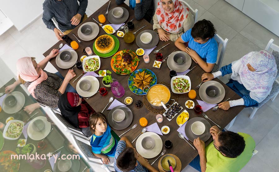 منيو رمضان 30 يوم للإفطار والحلو والسحور بأكلات لذيذة بيتى مملكتى