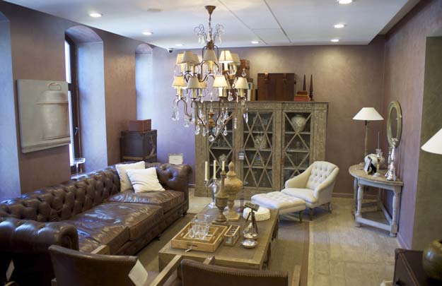 طريقة تنظيف النجف المودرن بالتفصيل