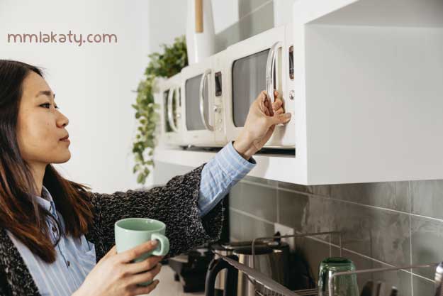 الطبخ-في-الميكروويف-بطرق-صحية-و-آمنة-على-أسرتك الطبخ في الميكروويف بطرق صحية و آمنة على أسرتك