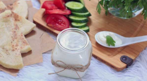 طريقة عمل اللبنة من الحليب