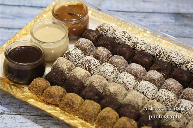 طريقة التمرية بالدقيق و القشطة من فروحة الامارات