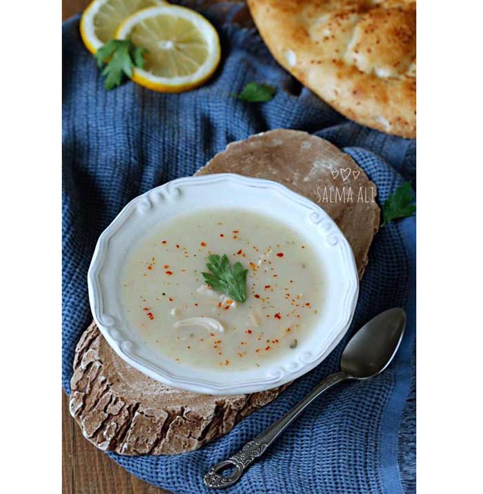 شوربة لسان العصفور بالدجاج على الطريقة التركية