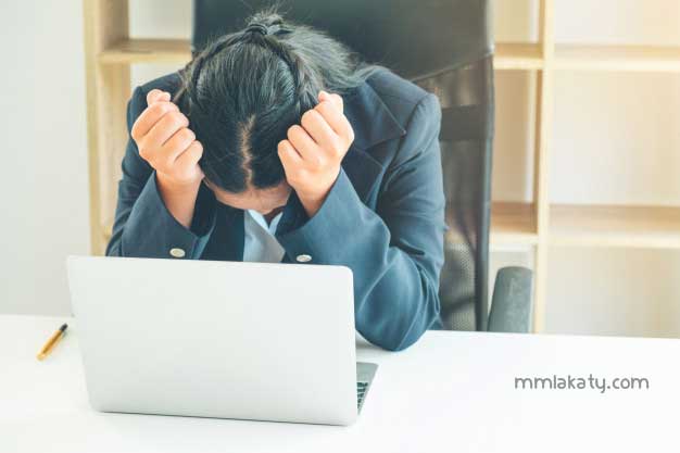 لماذا لا أستطيع إخراج شخص من تفكيري وكيف أنساه نهائياً