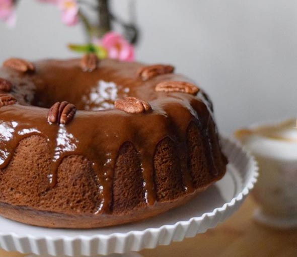 طريقة-كيكة-التمر-بالتوفي-لذيذة-وسهلة-بالخطوات طريقة كيكة التمر بالتوفي لذيذة وسهلة بالخطوات