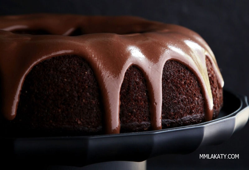 كيكة منها وفيها