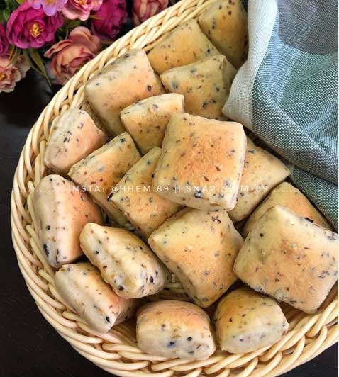 طريقة عمل خبز بالزيتون والزعتر